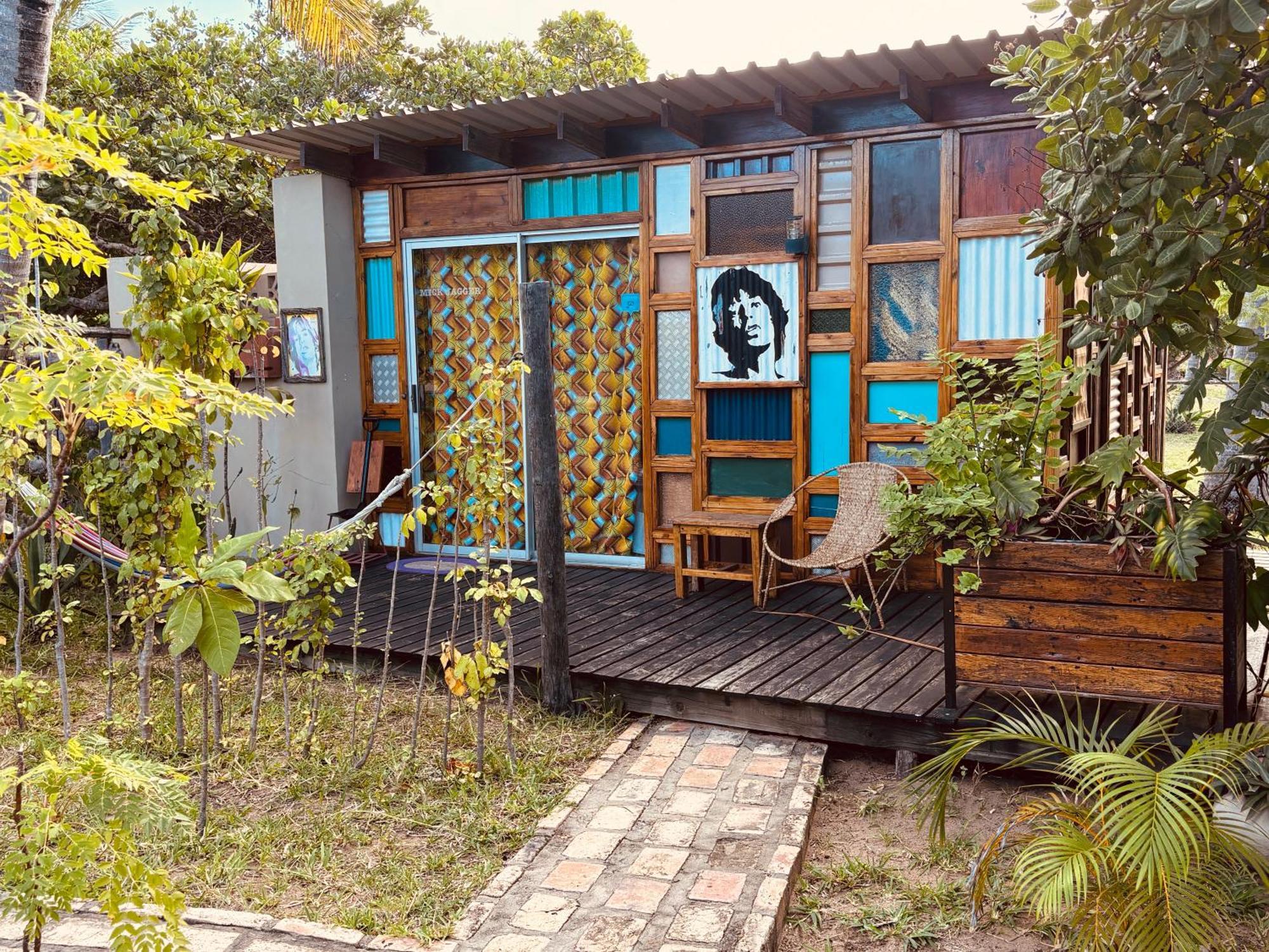 Mozambeat Motel Praia do Praia do Tofo Exteriör bild